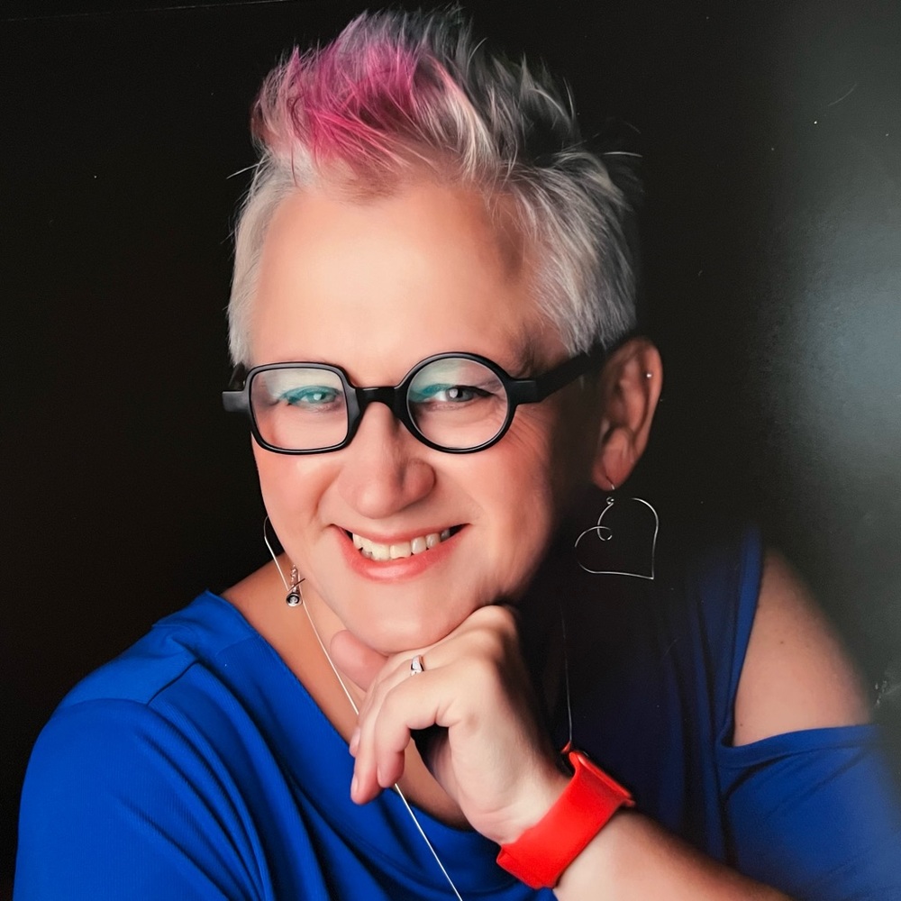 Meet your Posher, Lisa